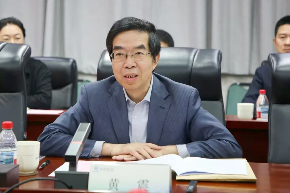 640.webp (1).png 640.webp (1).png